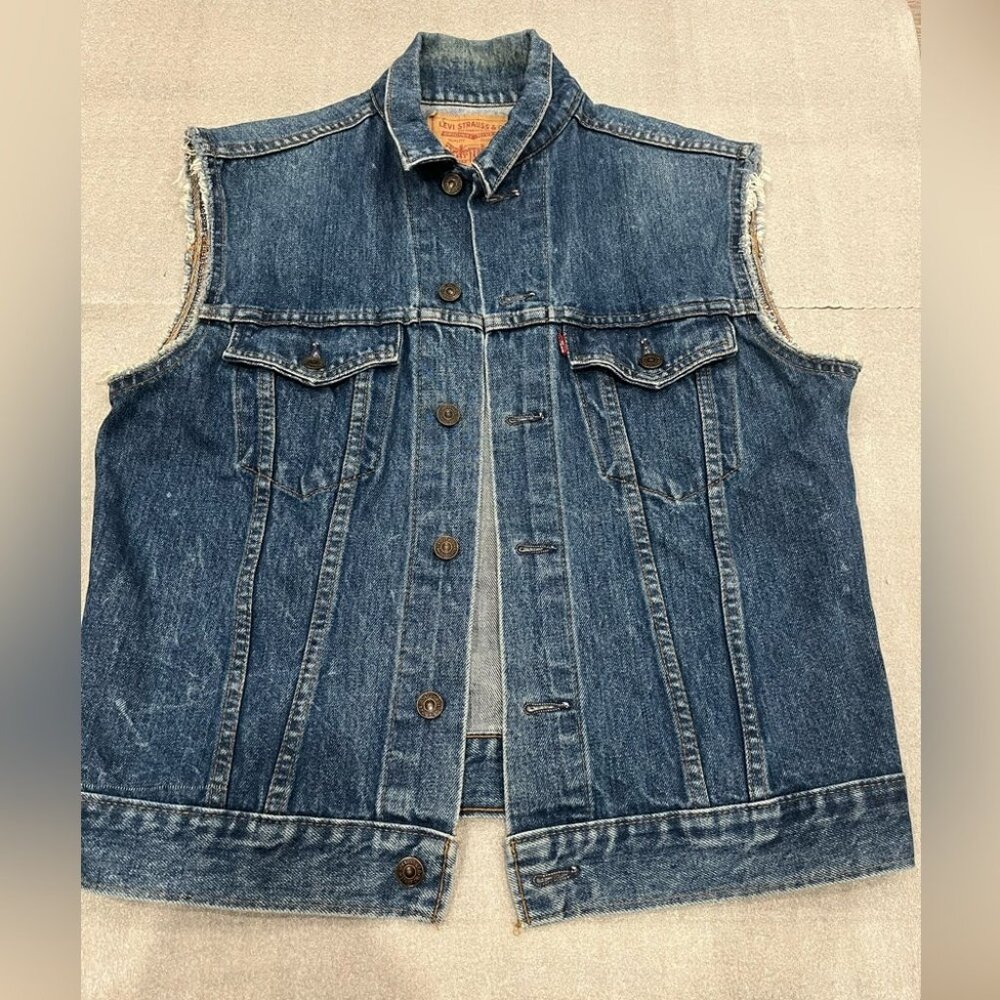 Levi's Blue Denim Sleeveless Trucker Vest